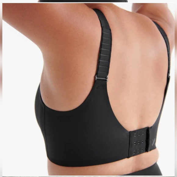 Knix | High support Catalyst bra with ladder straps - Picture 4 of 8